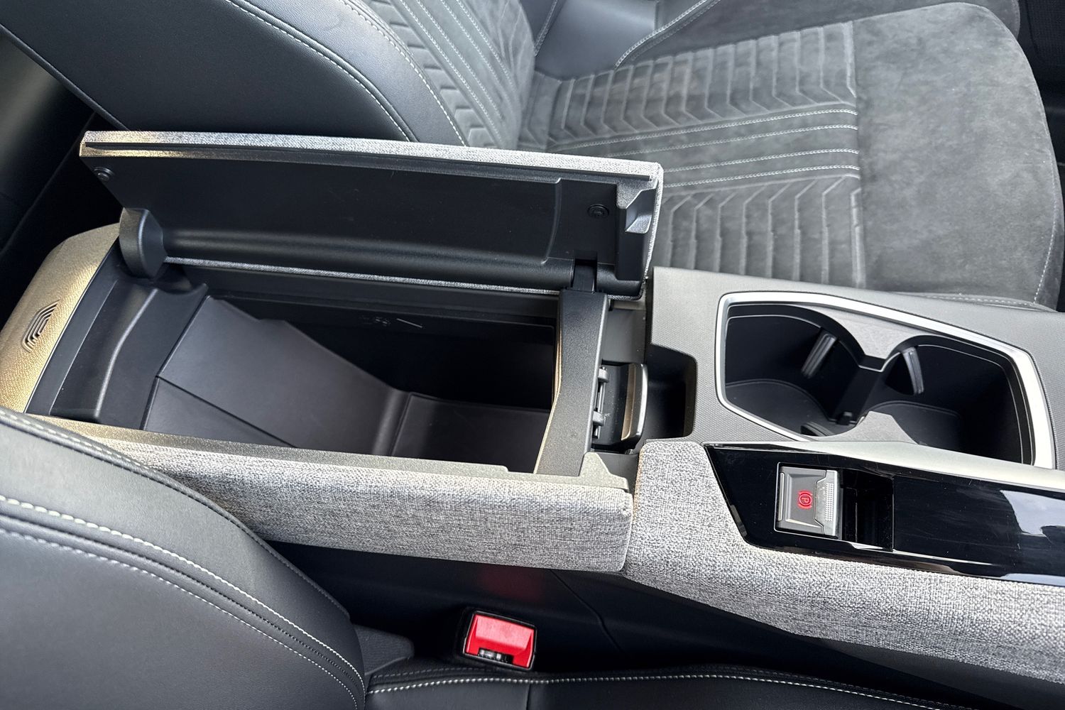 Used Peugeot 3008 2024 for sale - 77951757: Photo 60