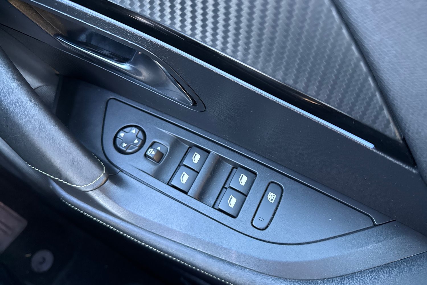 Used Peugeot 2008 2024 for sale - 76805456: Photo 41