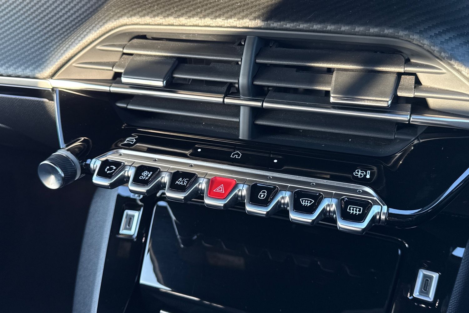 Used Peugeot 2008 2024 for sale - 76805456: Photo 54