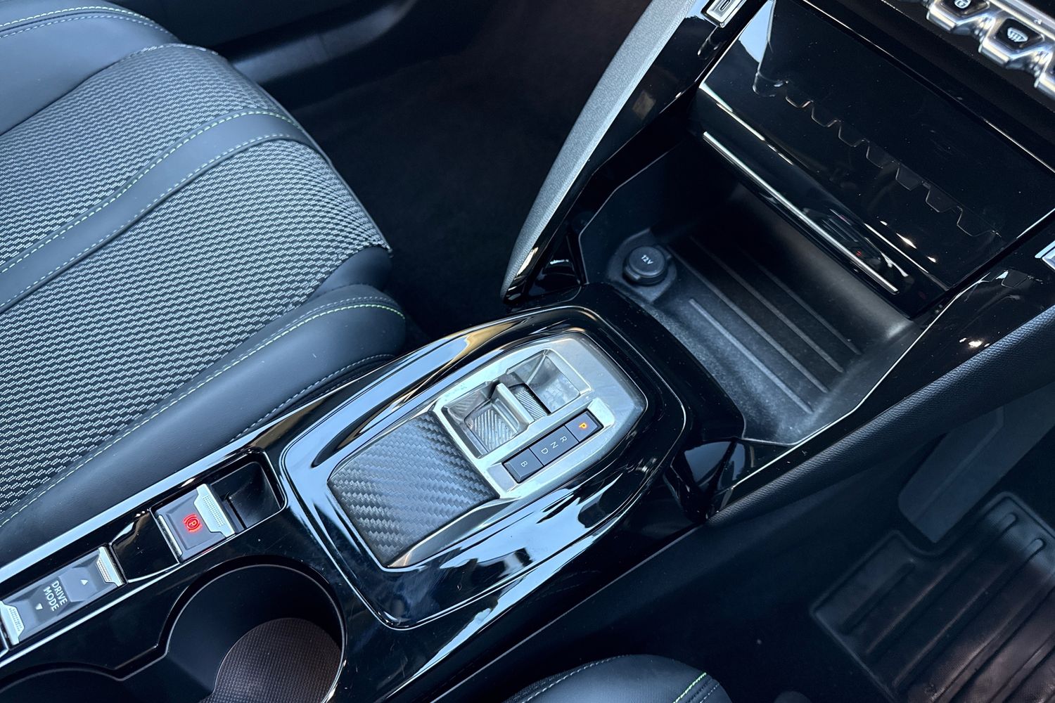 Used Peugeot 2008 2024 for sale - 76805456: Photo 57