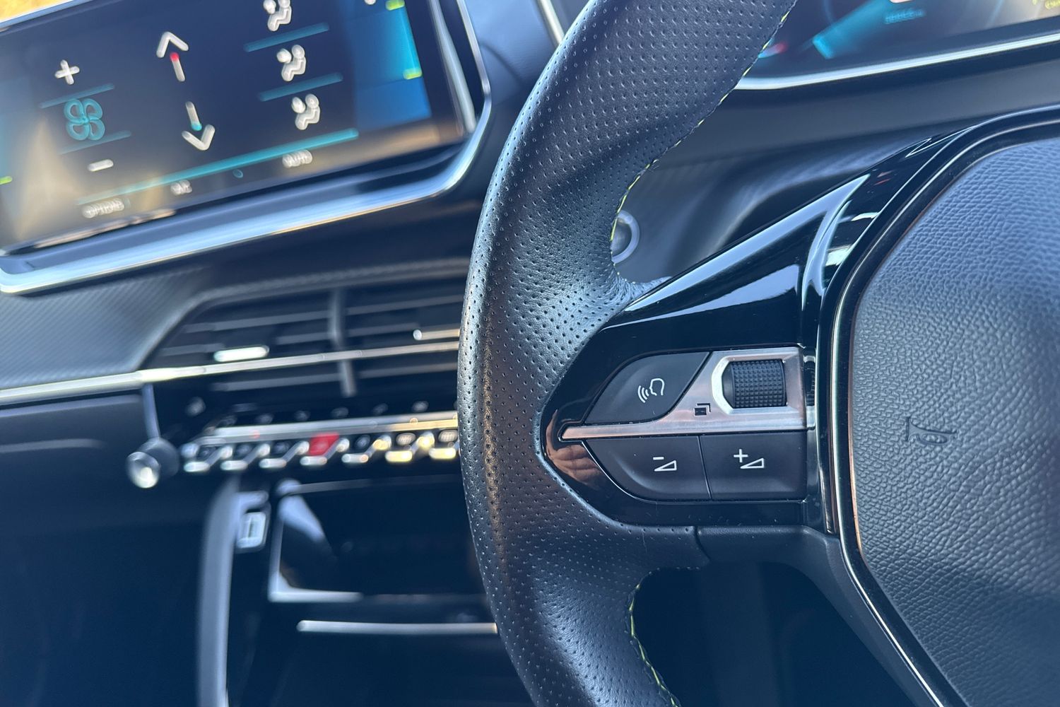 Used Peugeot E-208 2021 for sale - 76902597: Photo 37