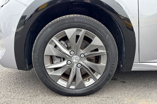 Used Peugeot E-208 2024 for sale - 76274678: Photo 11
