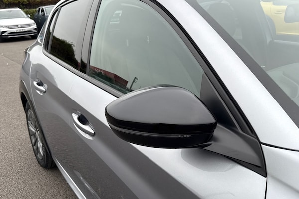 Used Peugeot E-208 2024 for sale - 76274678: Photo 27