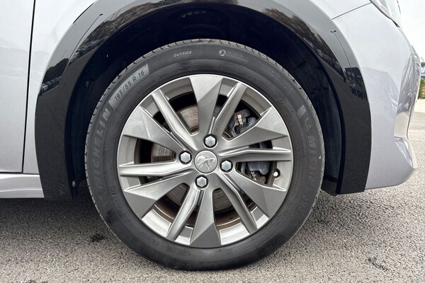 Used Peugeot E-208 2024 for sale - 76274678: Photo 9