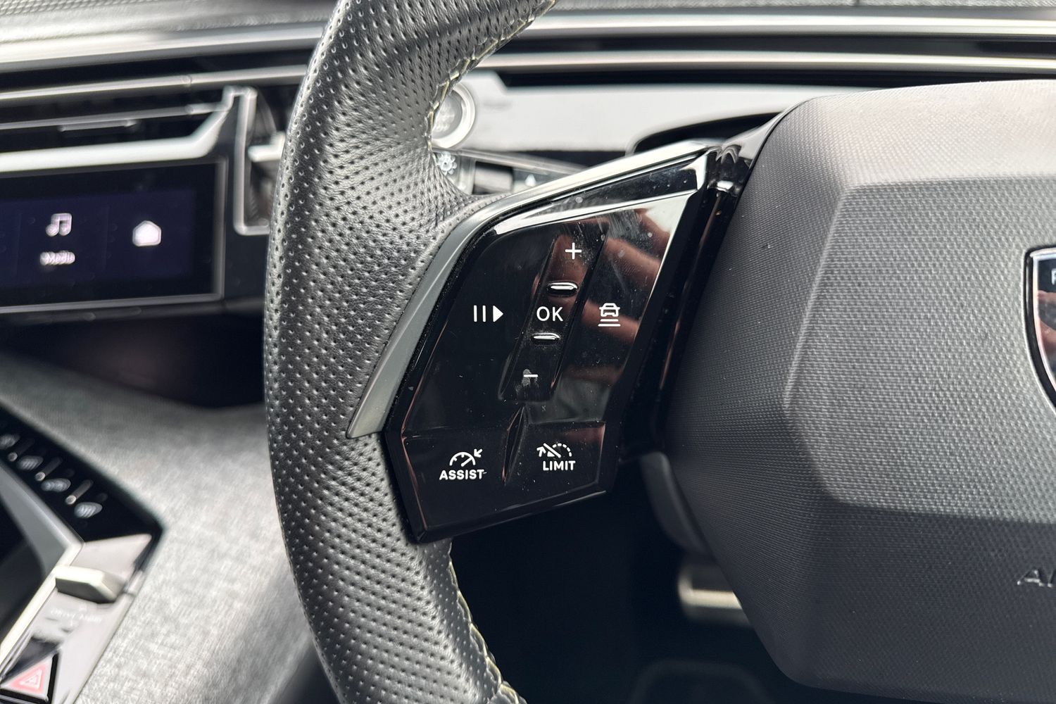 Used Peugeot 5008 2024 for sale - 77390122: Photo 39