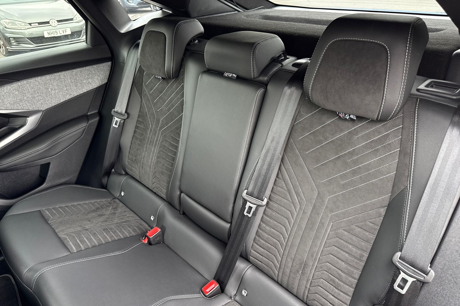 Used Peugeot E-3008 2024 for sale - 76194079: Photo 18