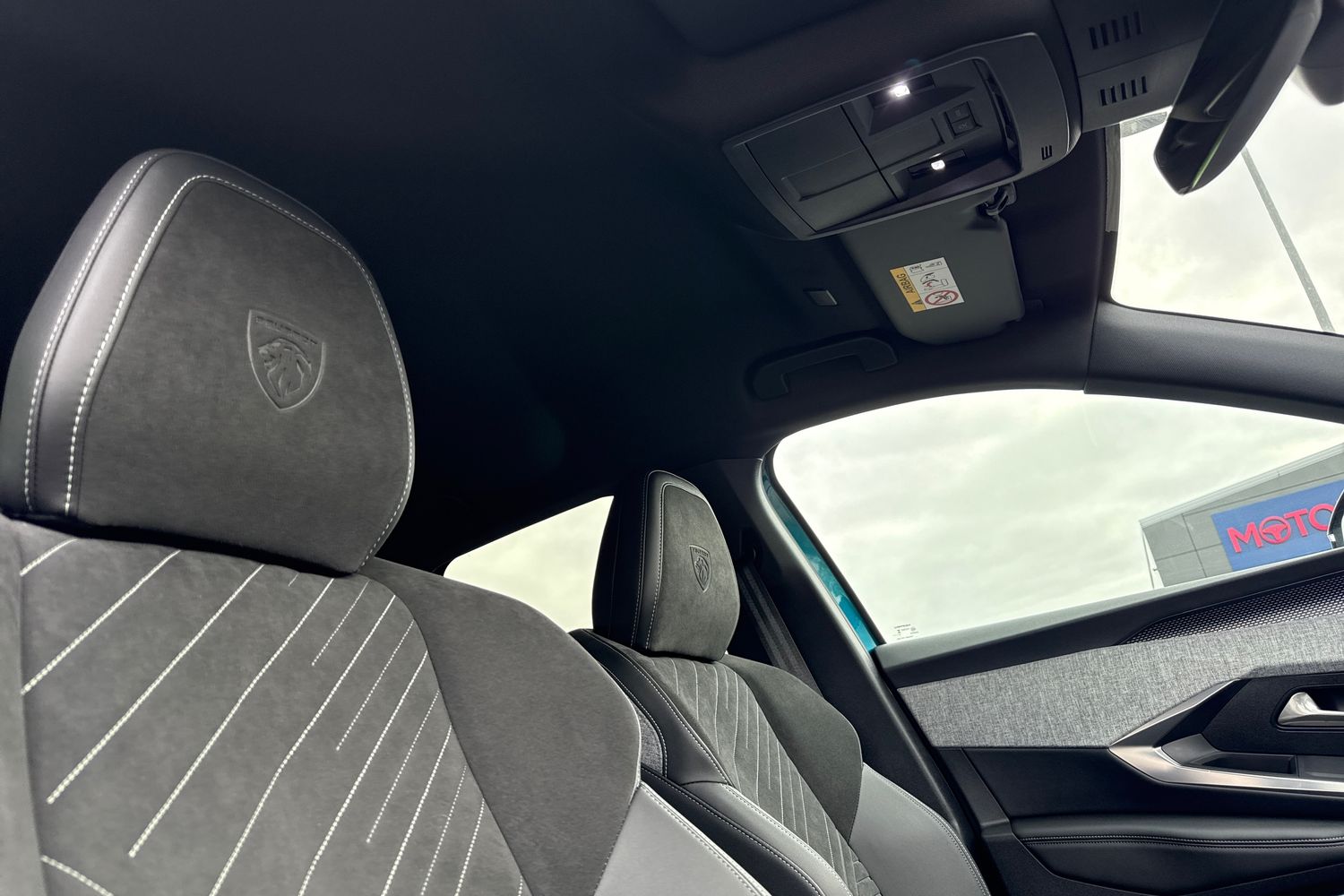 Used Peugeot E-3008 2024 for sale - 76194079: Photo 23