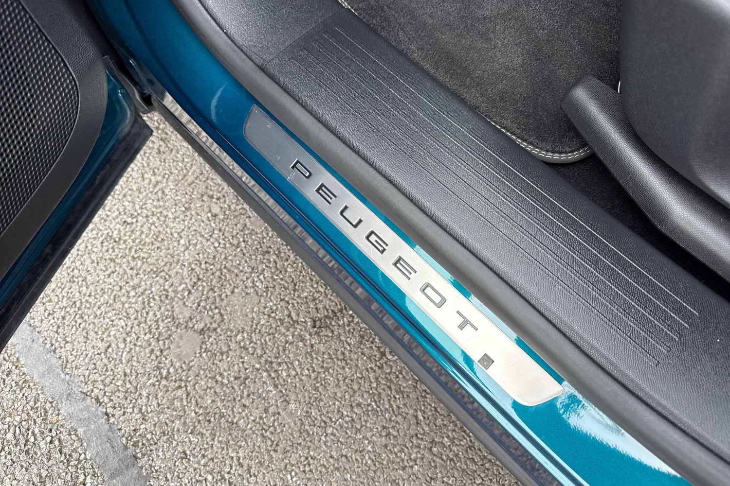 Used Peugeot E-3008 2024 for sale - 76194079: Photo 37