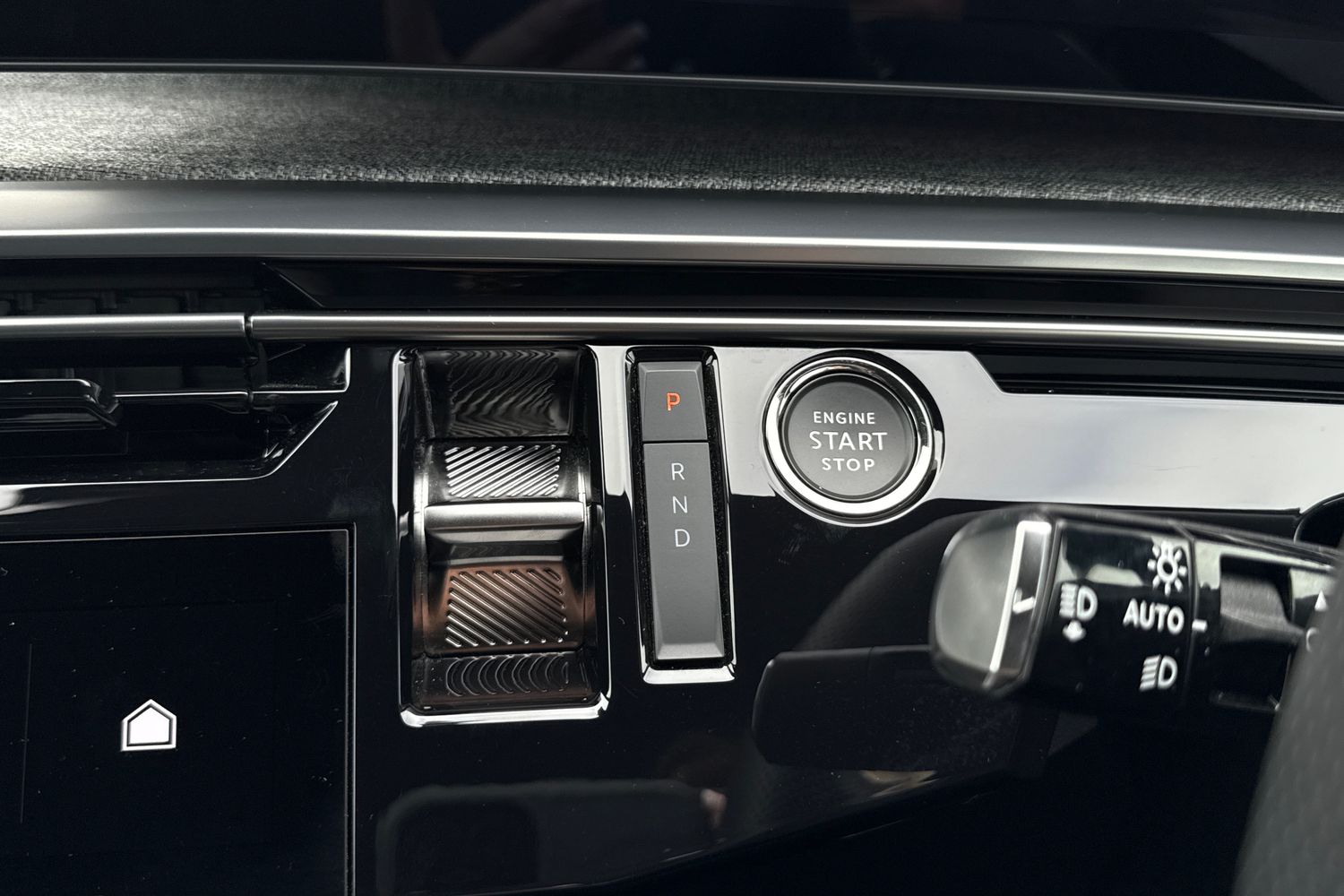 Used Peugeot E-3008 2024 for sale - 76194079: Photo 53