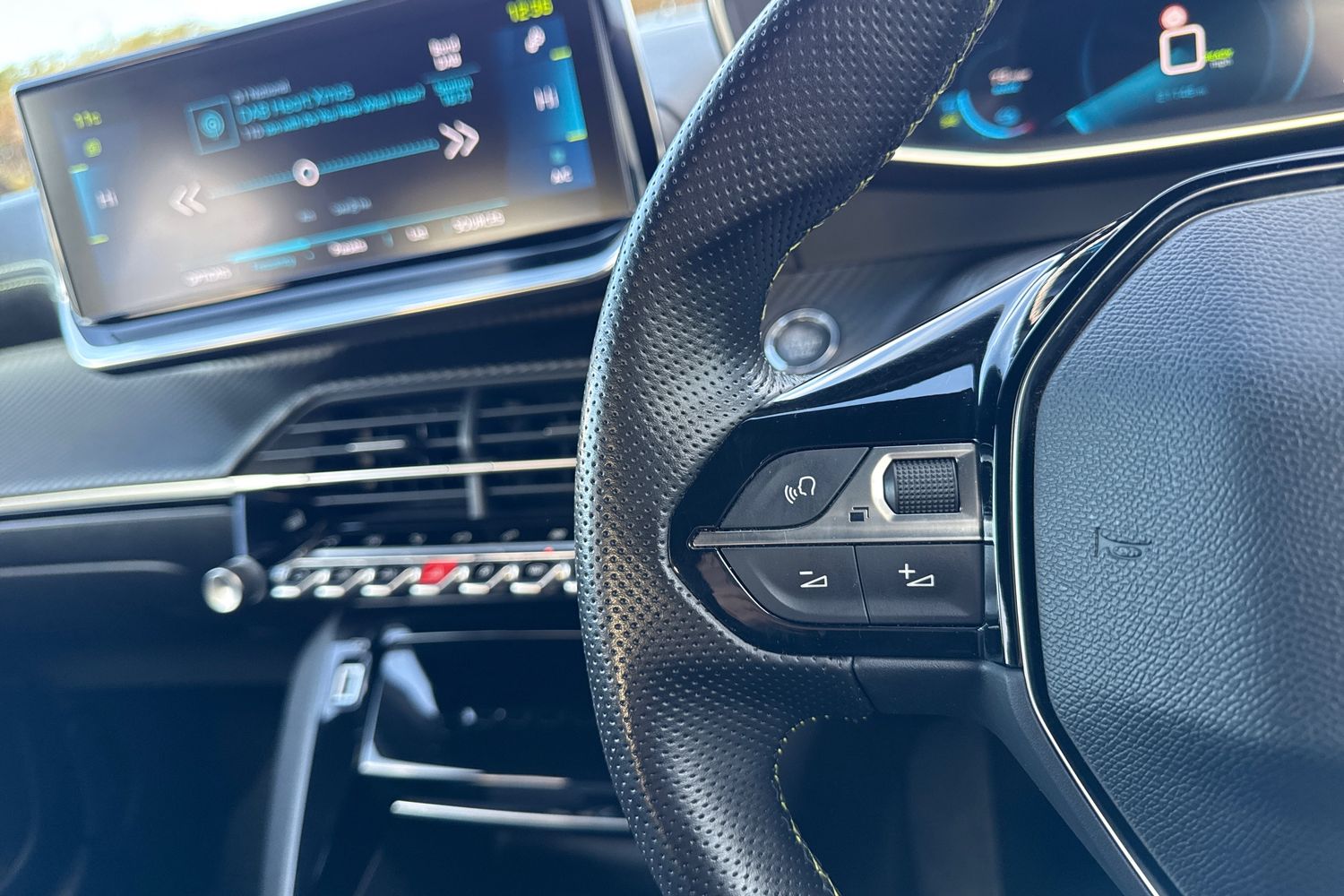 Used Peugeot 208 2020 for sale - 77382845: Photo 37