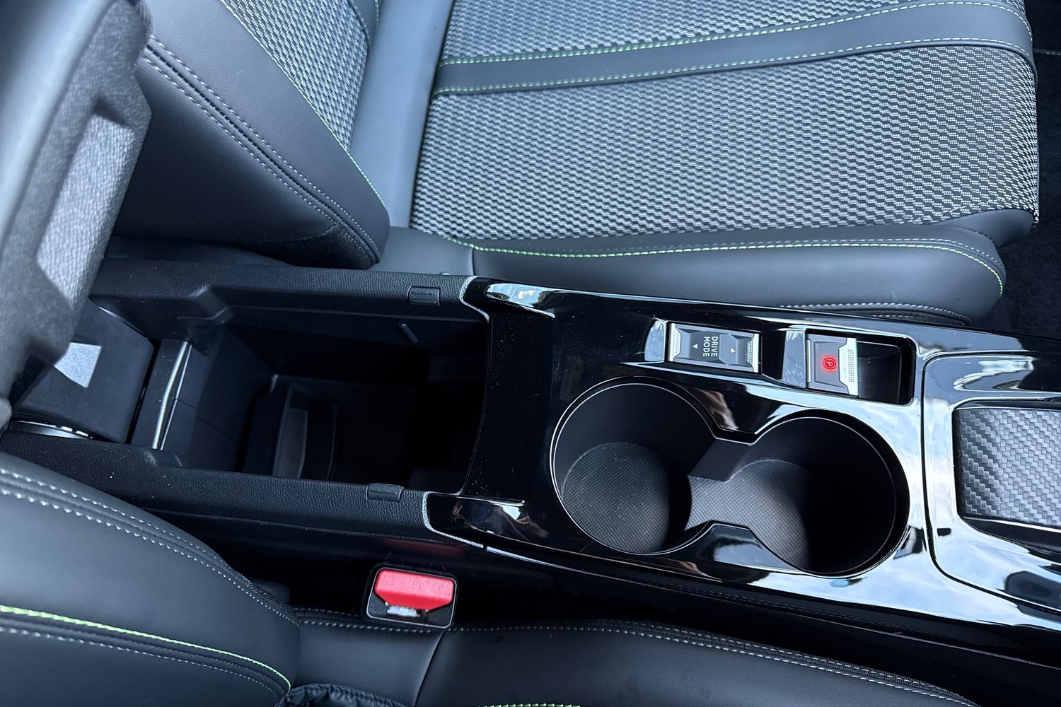 Used Peugeot E-2008 2024 for sale - 76697795: Photo 58