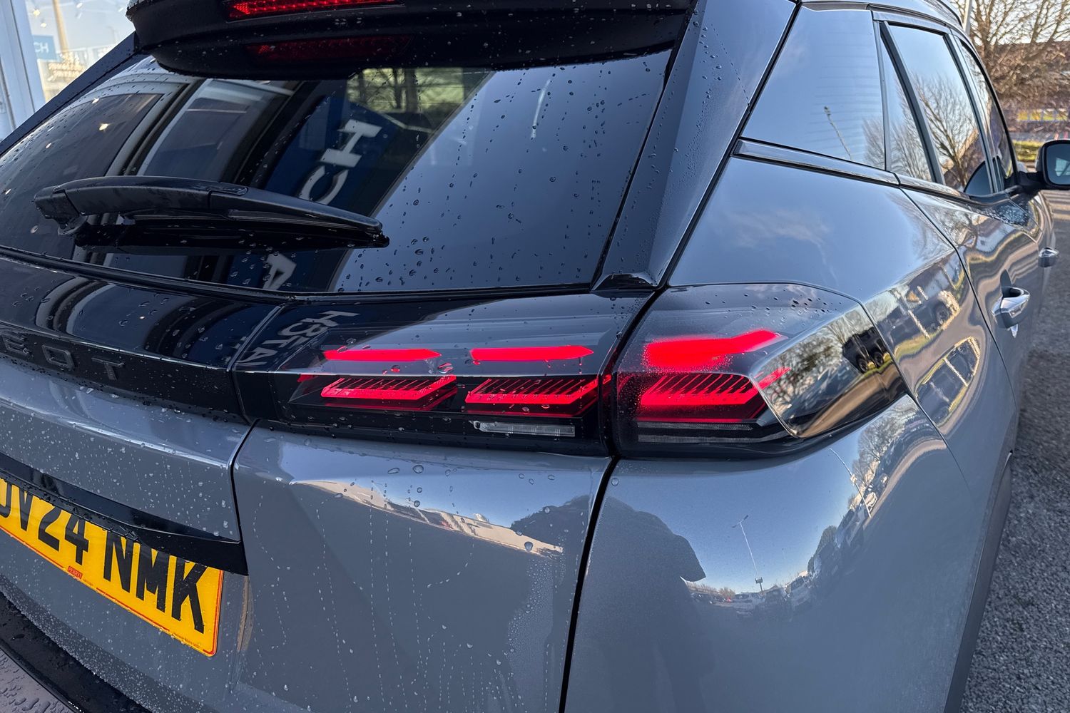 Used Peugeot E-2008 2024 for sale - 76697795: Photo 7