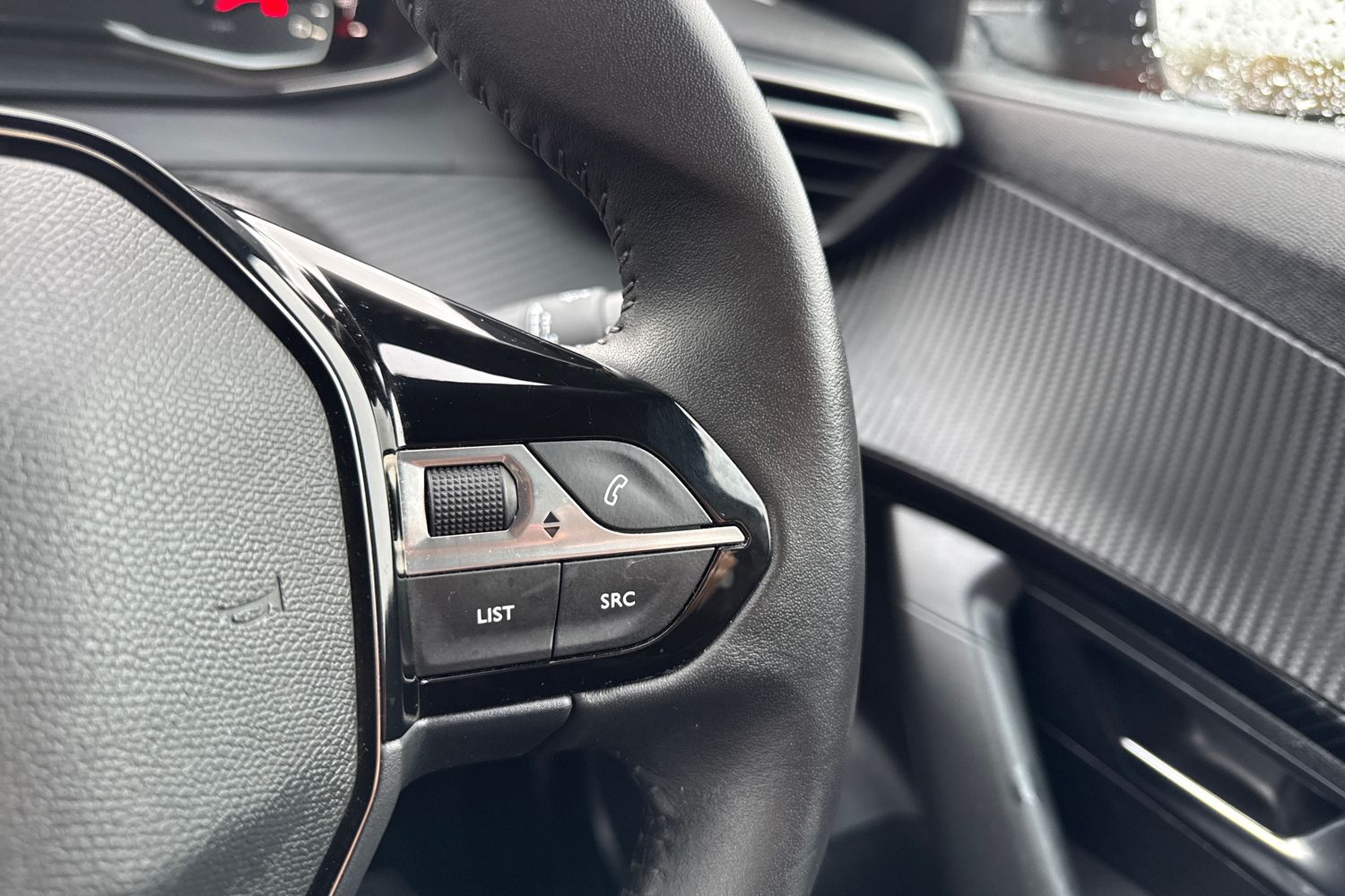 Used Peugeot 2008 2023 for sale - 77675105: Photo 38