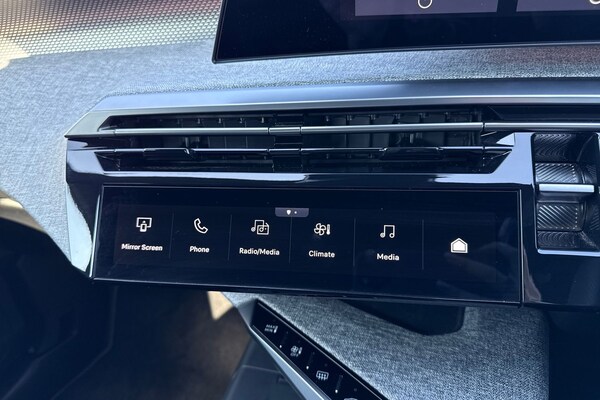 Used Peugeot 3008 2024 for sale - 76047537: Photo 55