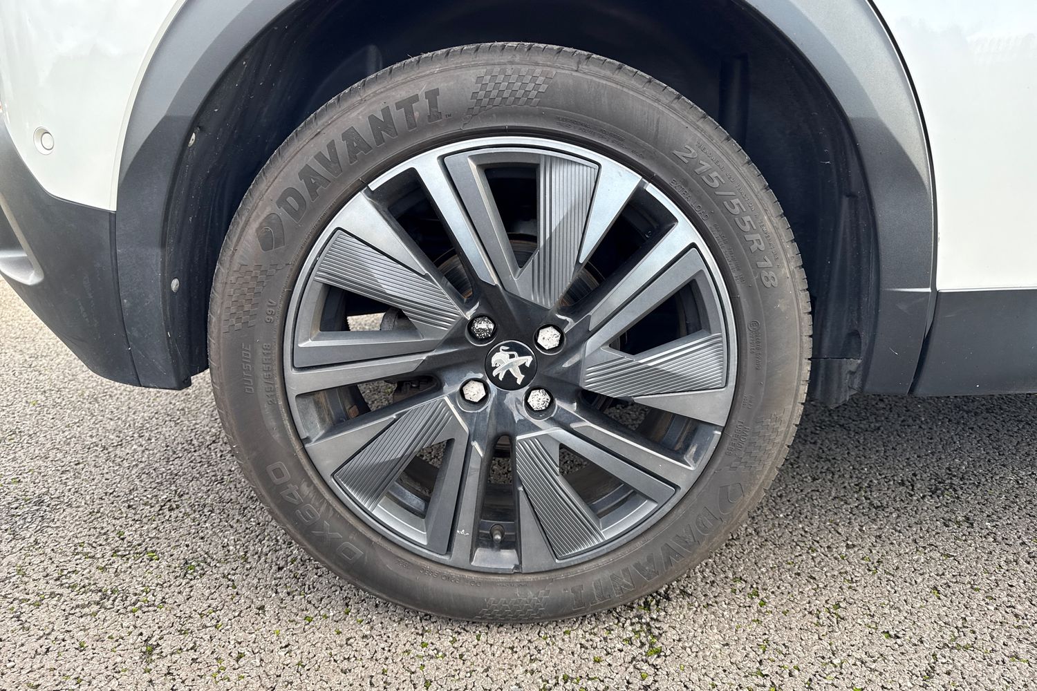 Used Peugeot E-2008 2022 for sale - 76902550: Photo 22