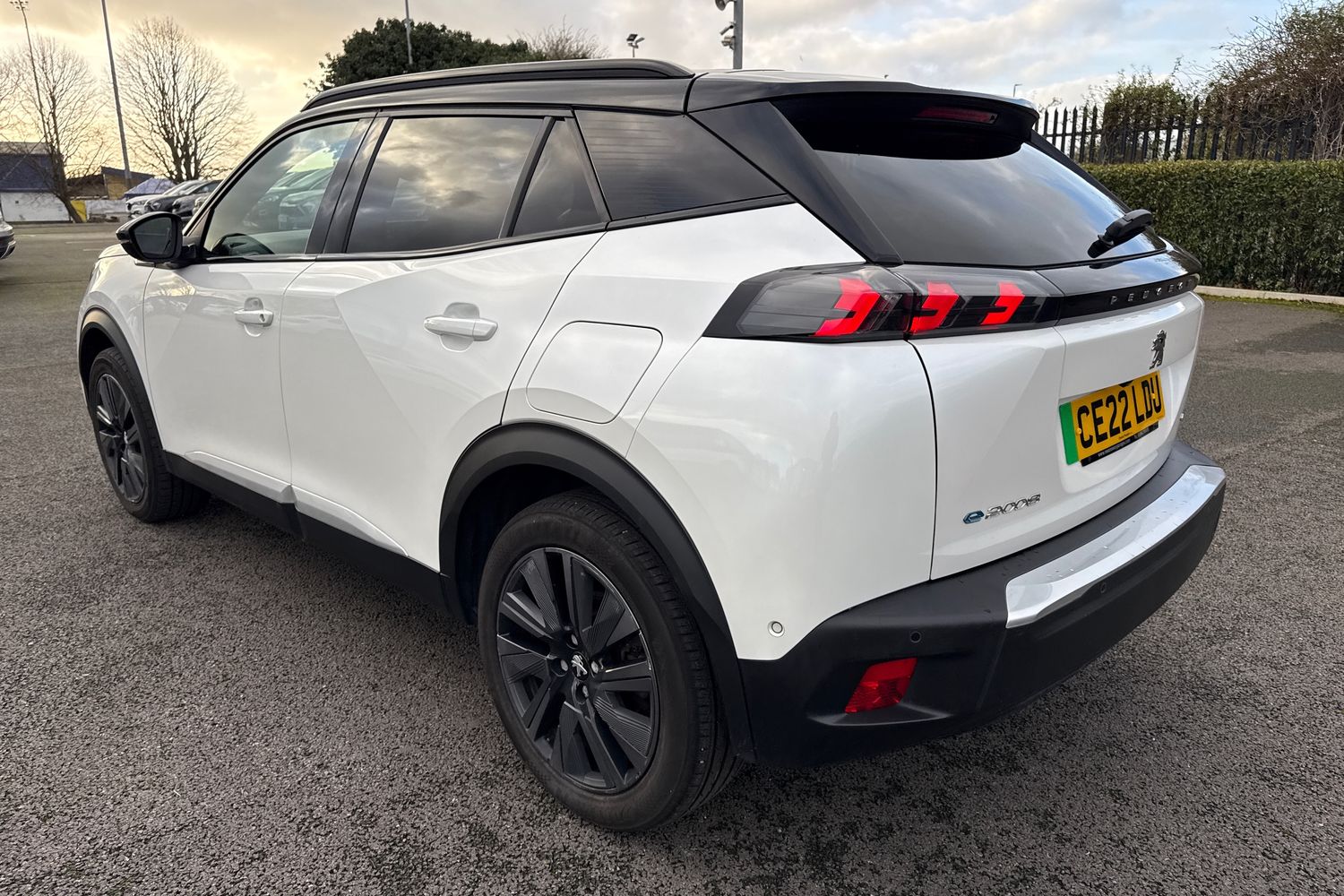 Used Peugeot E-2008 2022 for sale - 76902550: Photo 31