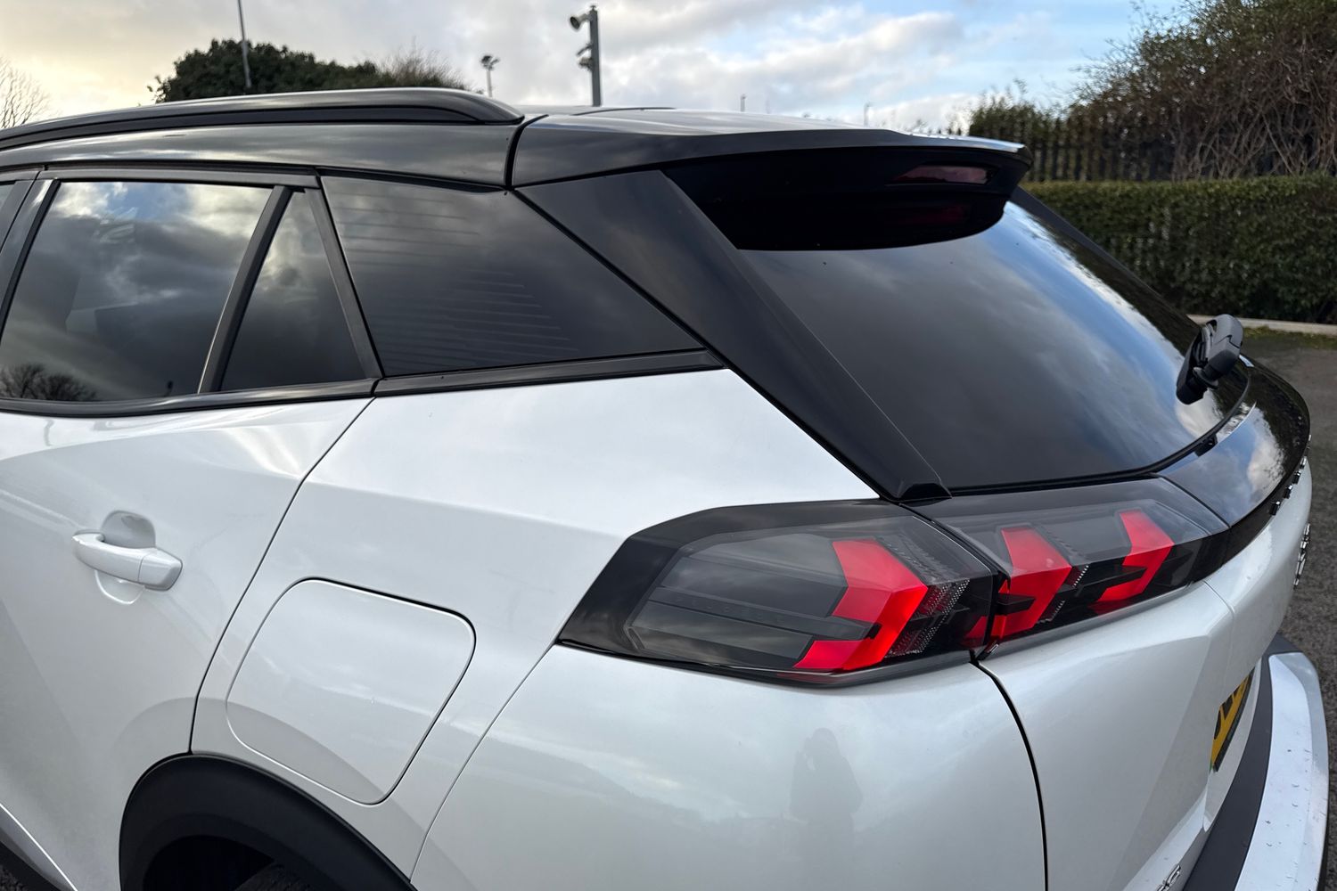 Used Peugeot E-2008 2022 for sale - 76902550: Photo 32