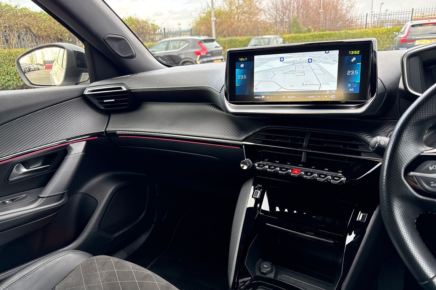 Used Peugeot E-2008 2022 for sale - 76902550: Photo 44