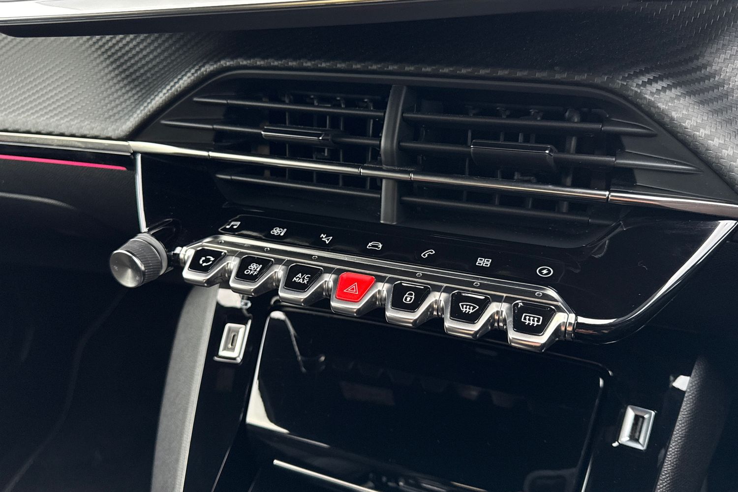 Used Peugeot E-2008 2022 for sale - 76902550: Photo 56