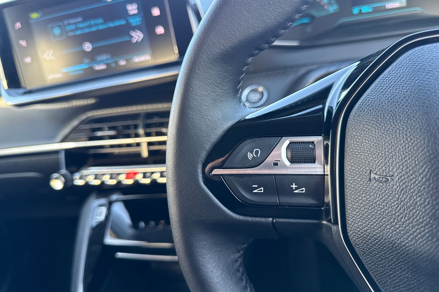 Used Peugeot E-208 2024 for sale - 76902519: Photo 36