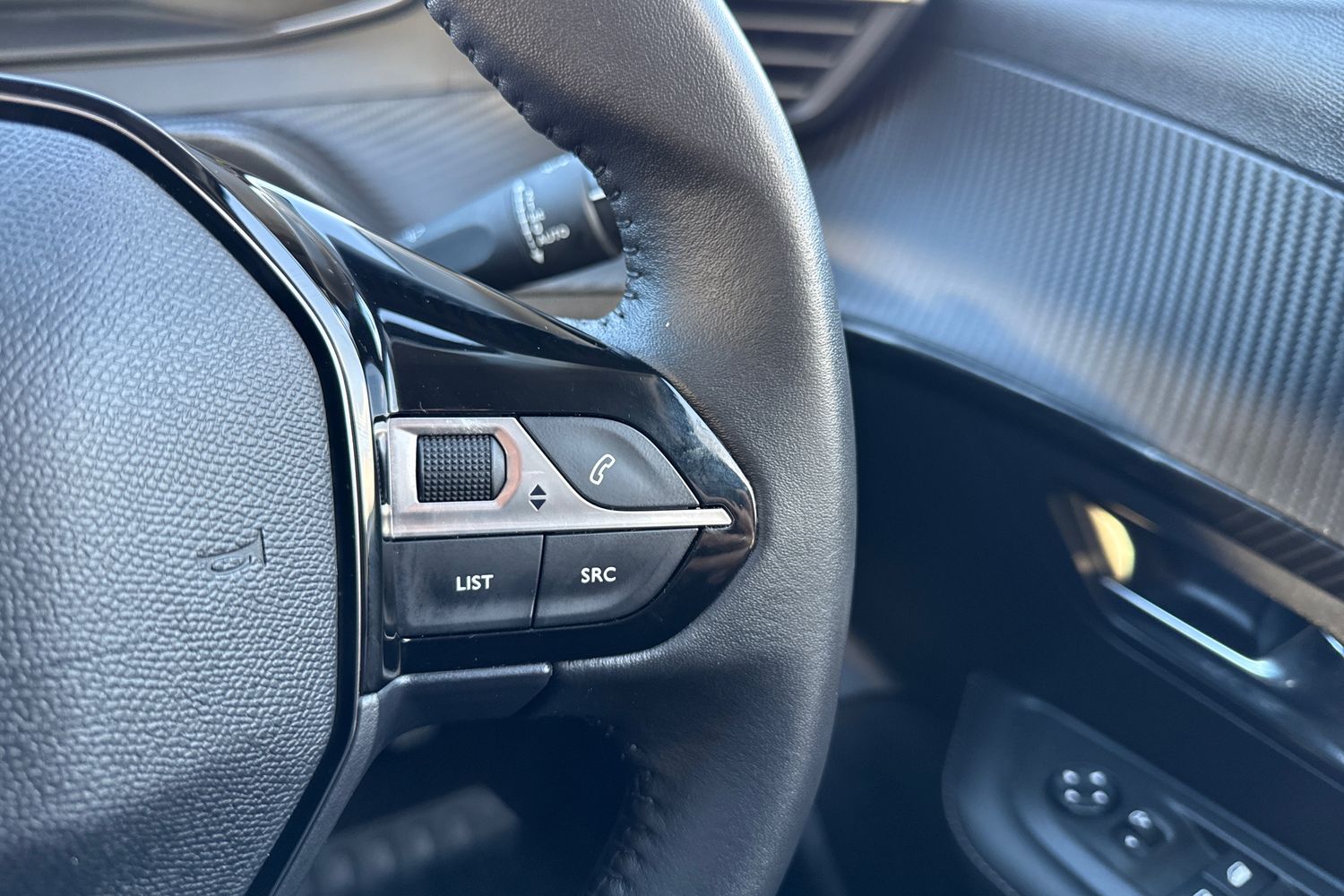 Used Peugeot E-208 2024 for sale - 76902519: Photo 37