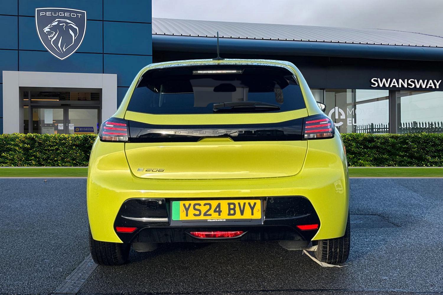 Used Peugeot E-208 2024 for sale - 76902519: Photo 4