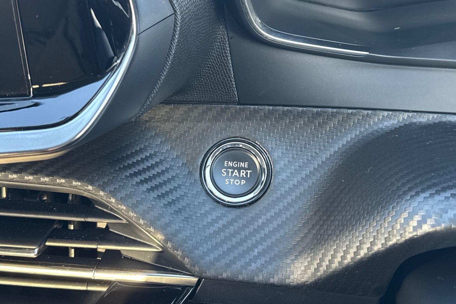 Used Peugeot E-208 2024 for sale - 76902519: Photo 41