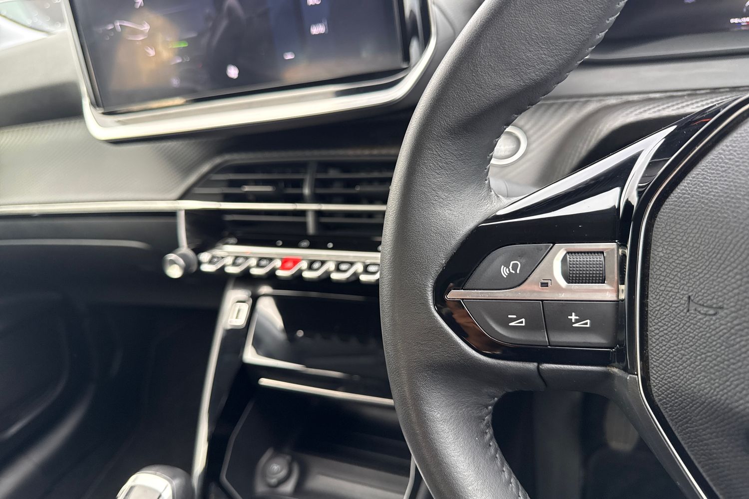 Used Peugeot 208 2024 for sale - 76509009: Photo 36