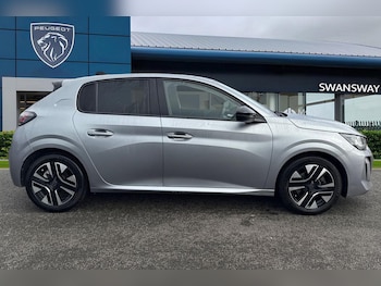 Used Peugeot 208 2024 for sale - 76509009: Photo