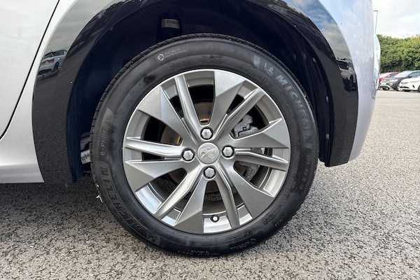 Used Peugeot E-208 2024 for sale - 76207049: Photo 12
