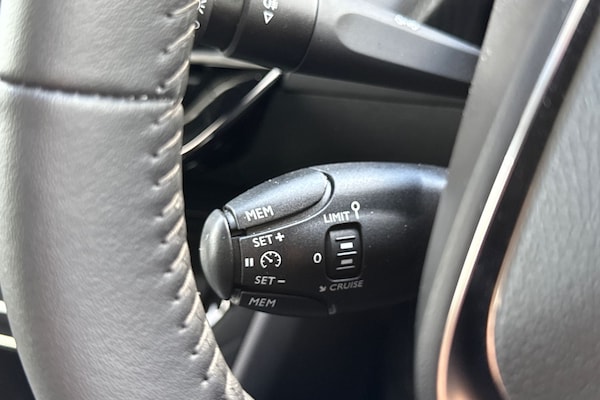 Used Peugeot E-208 2024 for sale - 76207049: Photo 41