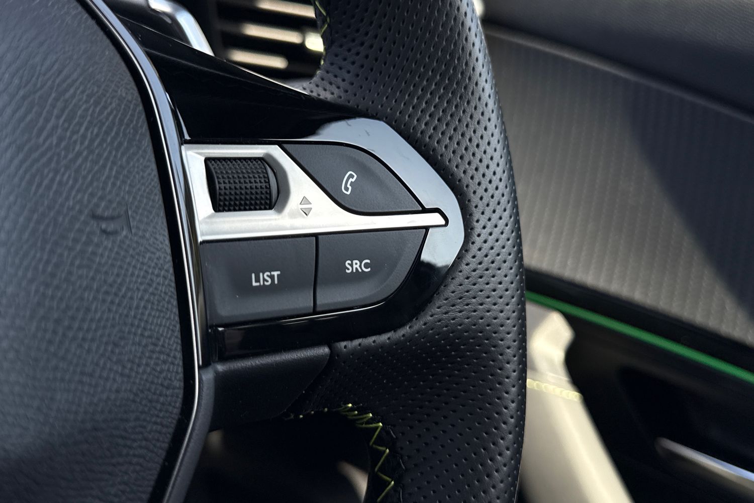 Used Peugeot 2008 2023 for sale - 78168553: Photo 37