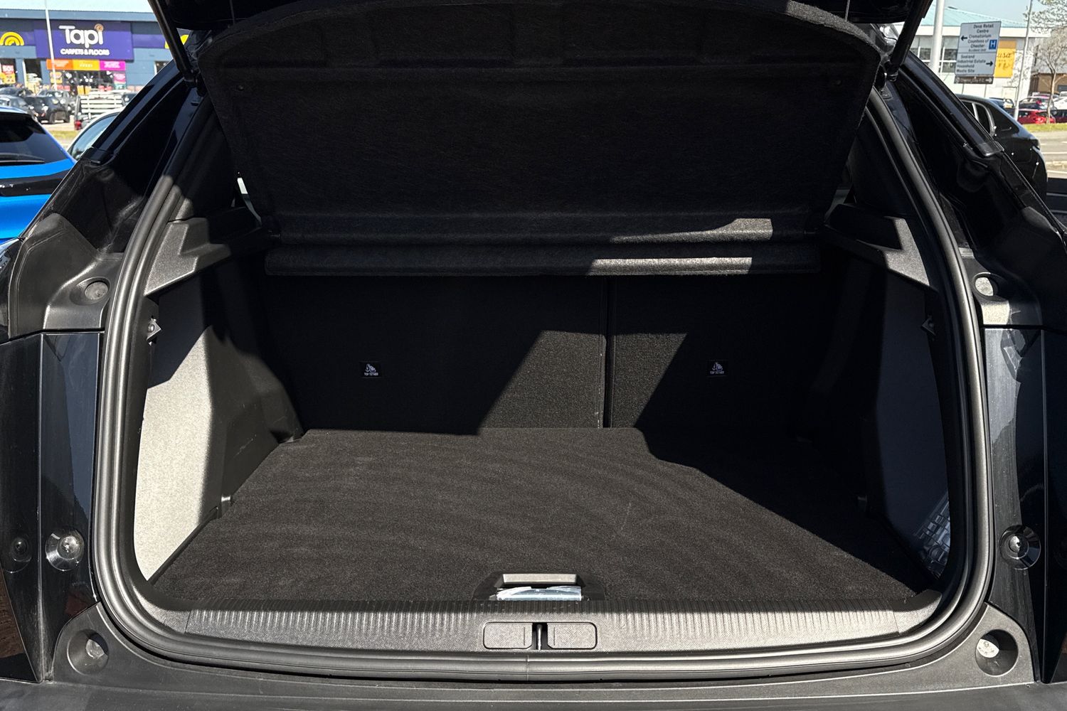 Used Peugeot 2008 2023 for sale - 78168553: Photo 7