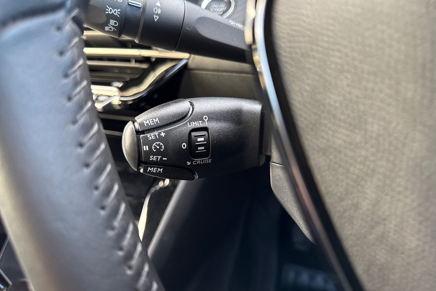 Used Peugeot 2008 2024 for sale - 76805364: Photo 40