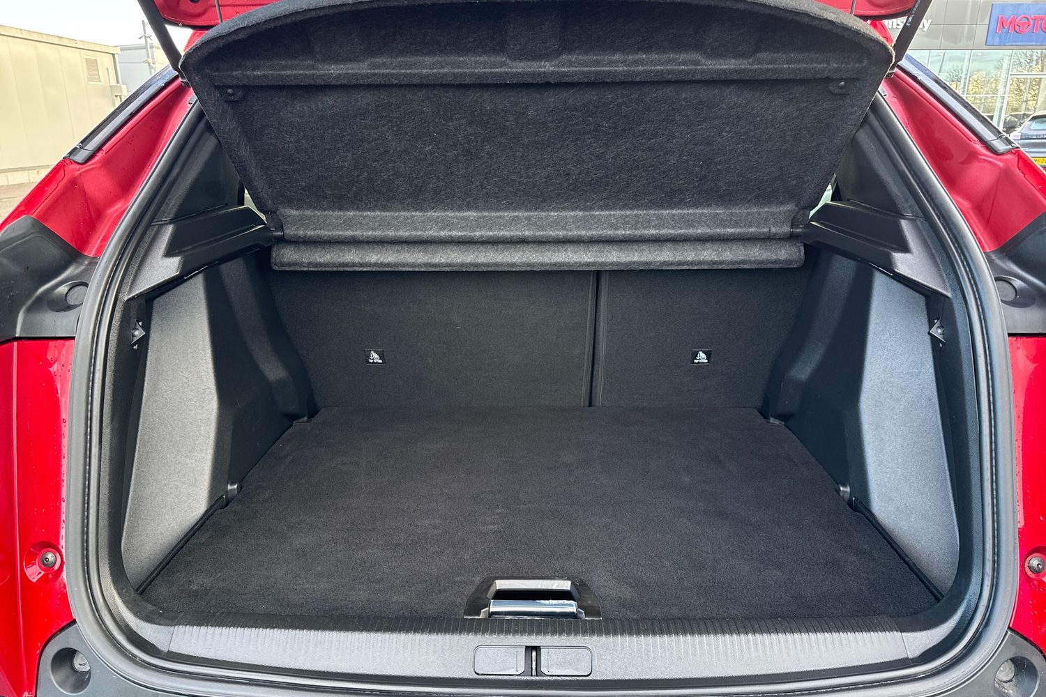 Used Peugeot 2008 2024 for sale - 76805364: Photo 9