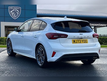 Used Ford Focus 2023 for sale - 76368680: Photo