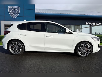 Used Ford Focus 2023 for sale - 76368680: Photo