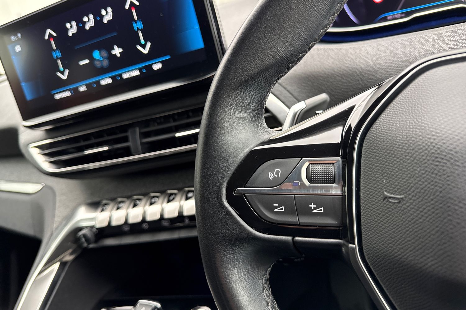 Used Peugeot 3008 2023 for sale - 77787501: Photo 40