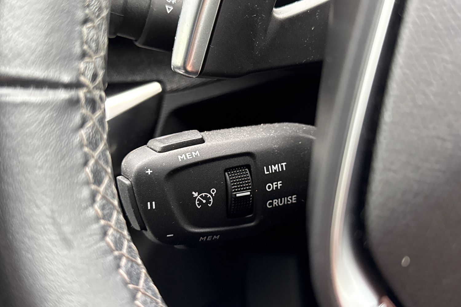 Used Peugeot 3008 2023 for sale - 77787501: Photo 42