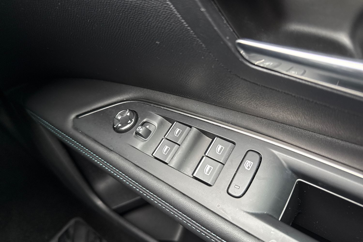 Used Peugeot 3008 2023 for sale - 77787501: Photo 43