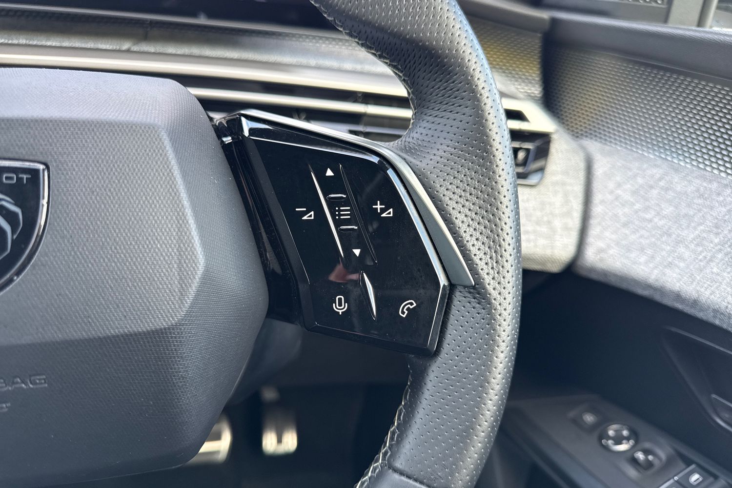 Used Peugeot 3008 2024 for sale - 76481082: Photo 39