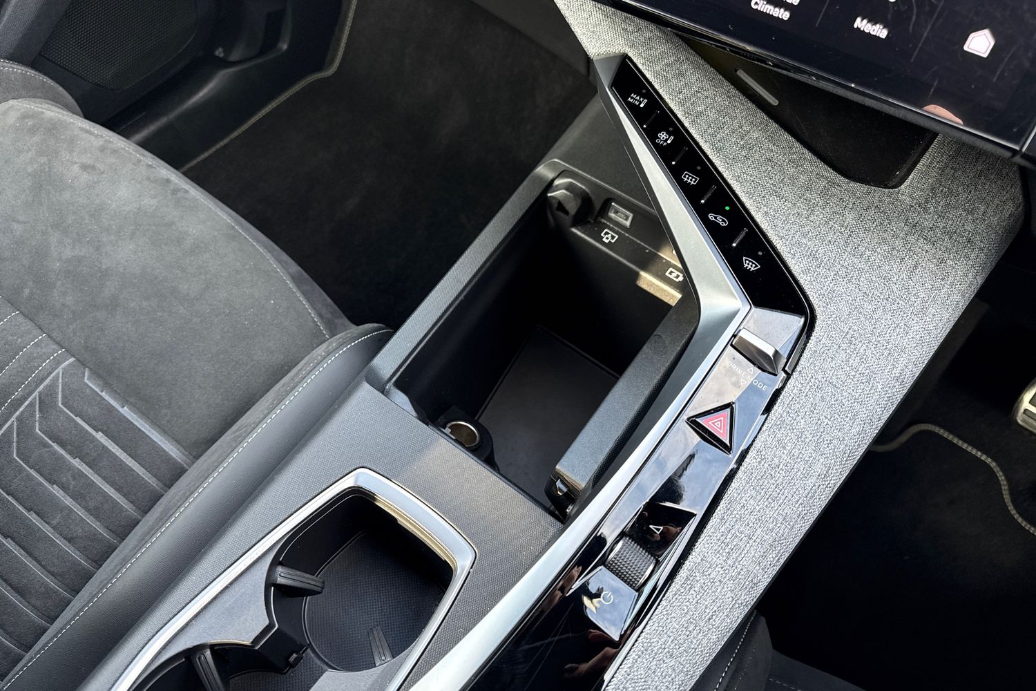 Used Peugeot 3008 2024 for sale - 76481082: Photo 58