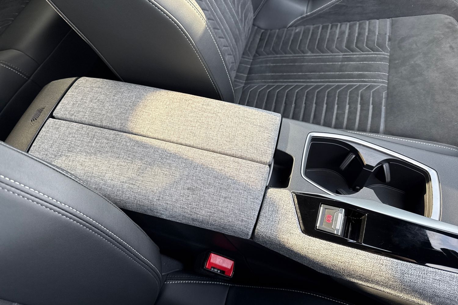 Used Peugeot 3008 2024 for sale - 76481082: Photo 59