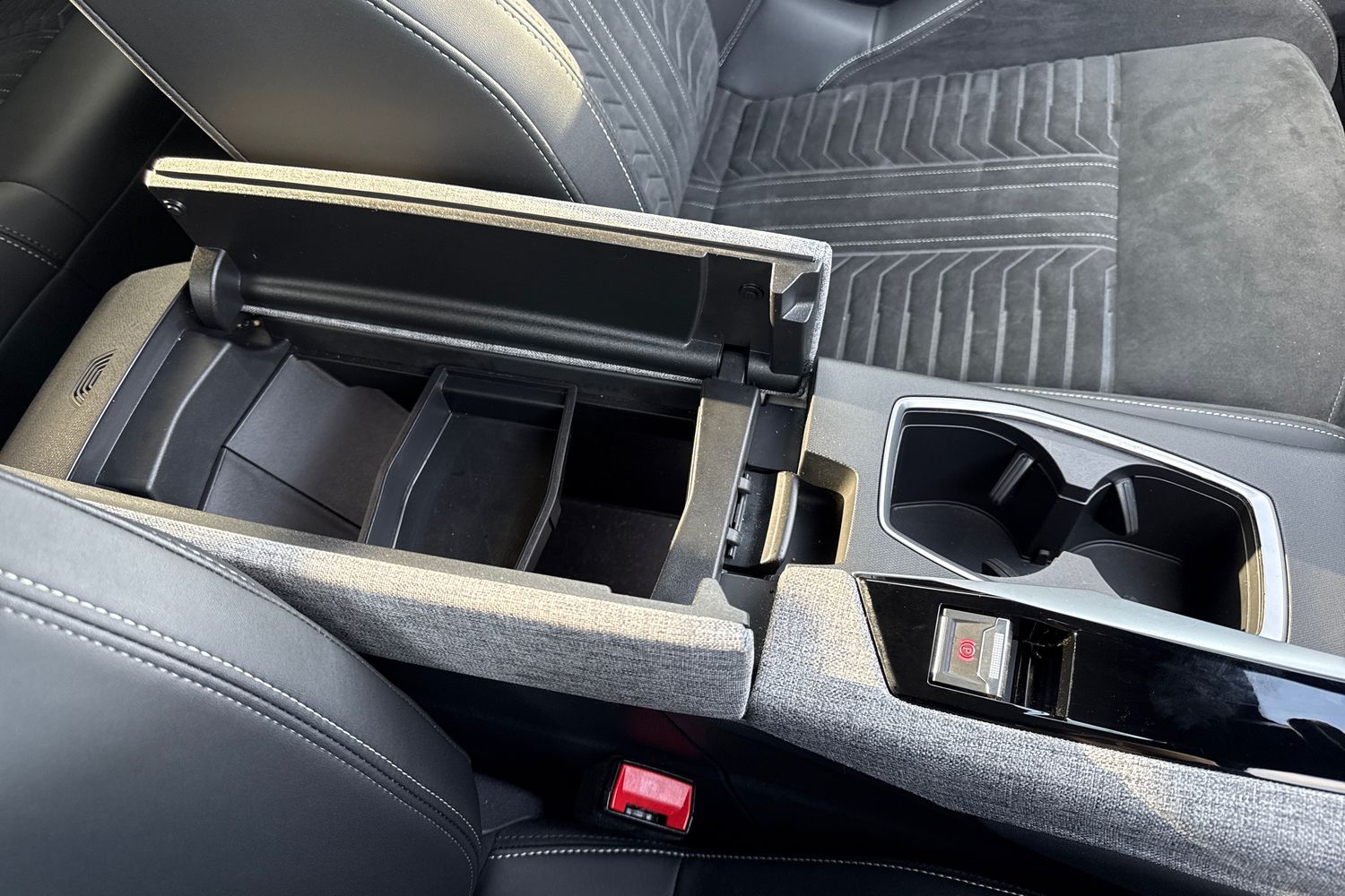 Used Peugeot 3008 2024 for sale - 76481082: Photo 60