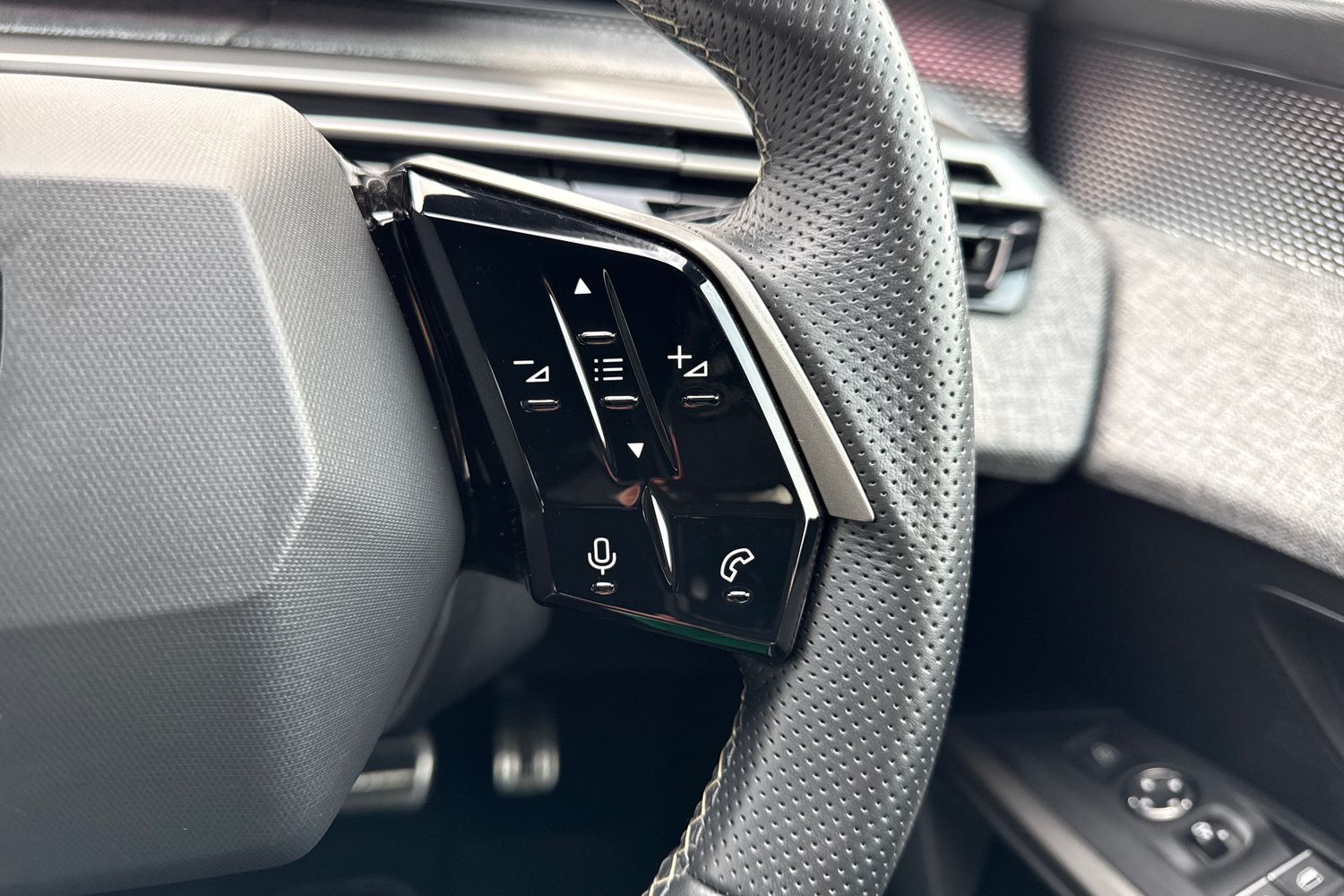 Used Peugeot 3008 2025 for sale - 76922857: Photo 39