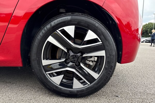 Used Peugeot E-208 2025 for sale - 76158272: Photo 12