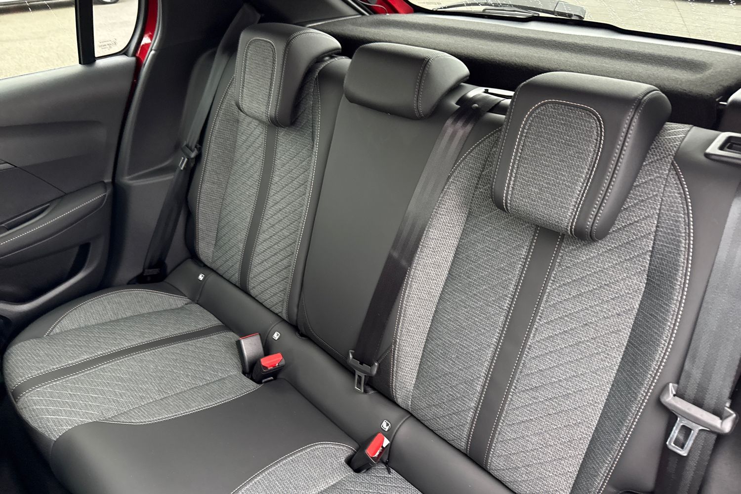 Used Peugeot E-208 2025 for sale - 76158272: Photo 18