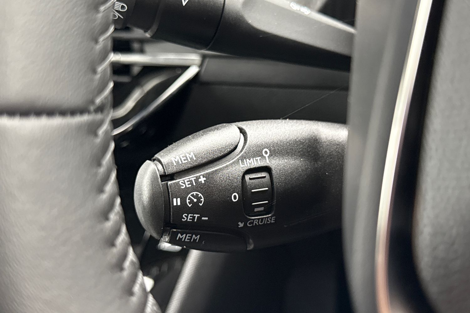 Used Peugeot E-208 2025 for sale - 76158272: Photo 41