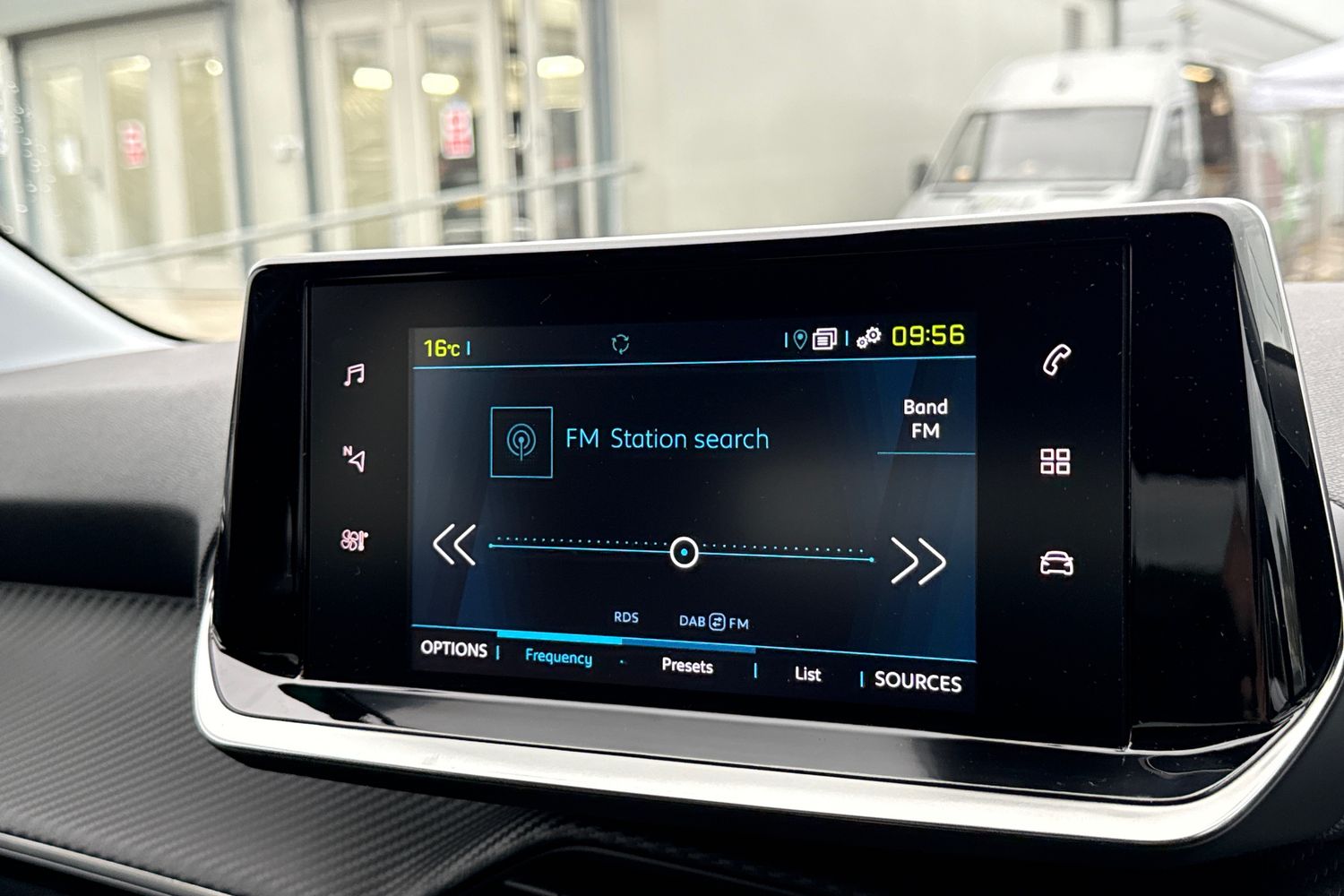 Used Peugeot E-208 2025 for sale - 76158272: Photo 45