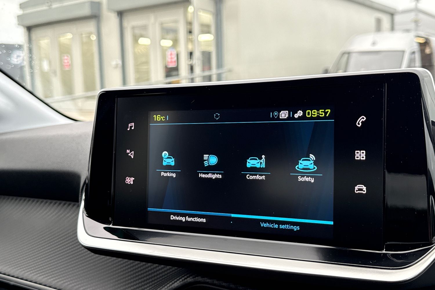 Used Peugeot E-208 2025 for sale - 76158272: Photo 52